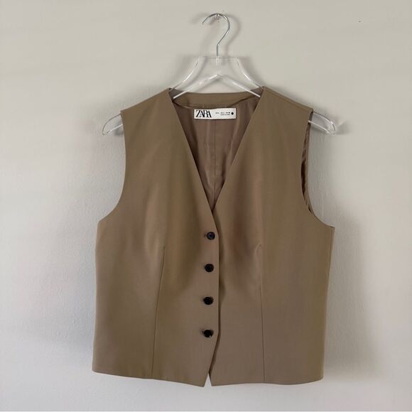 ⭕️ ZARA Slim V Neck Vest Beige Large - Picture 1 of 4